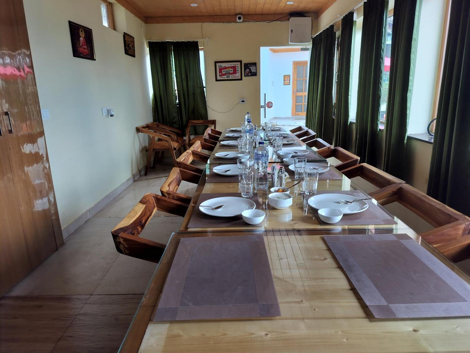 The Vintage Hill Village - Himalayan Boutique Resort Канатал Экстерьер фото
