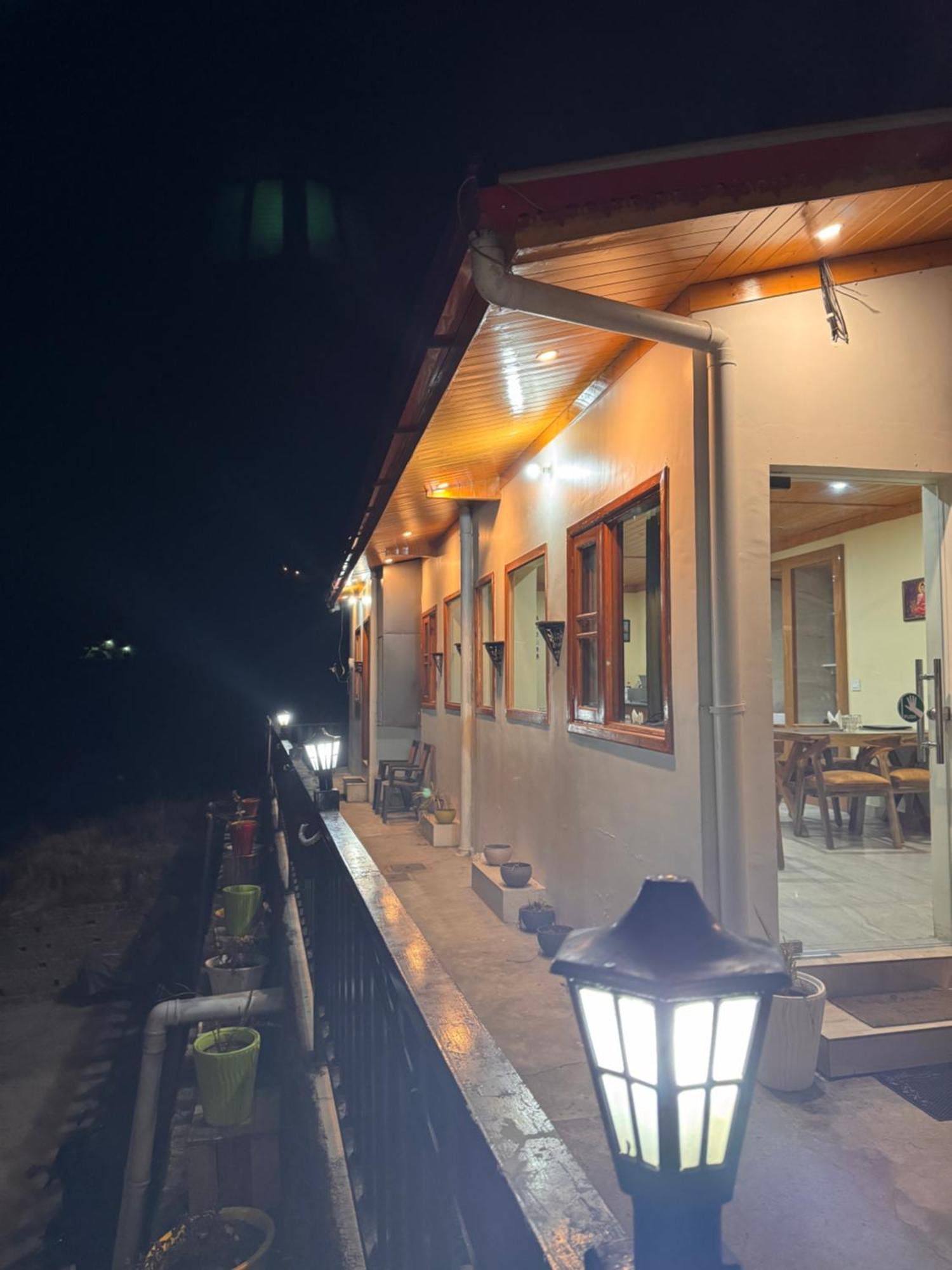 The Vintage Hill Village - Himalayan Boutique Resort Канатал Экстерьер фото
