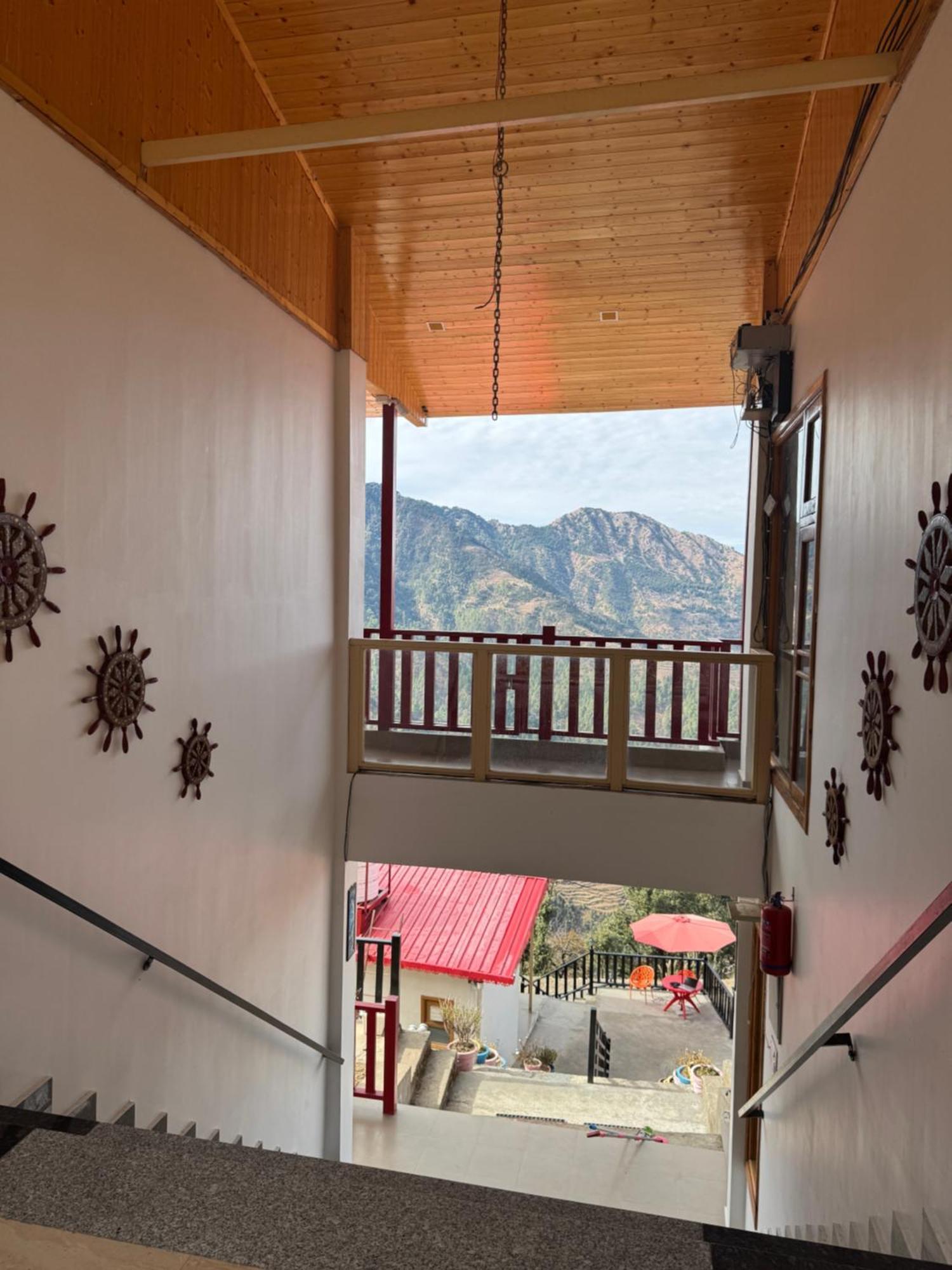 The Vintage Hill Village - Himalayan Boutique Resort Канатал Экстерьер фото