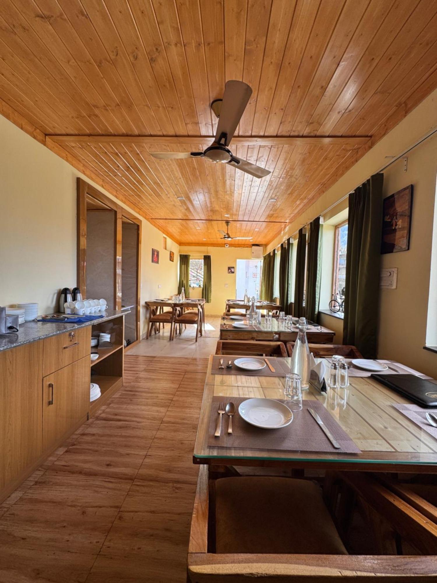 The Vintage Hill Village - Himalayan Boutique Resort Канатал Экстерьер фото